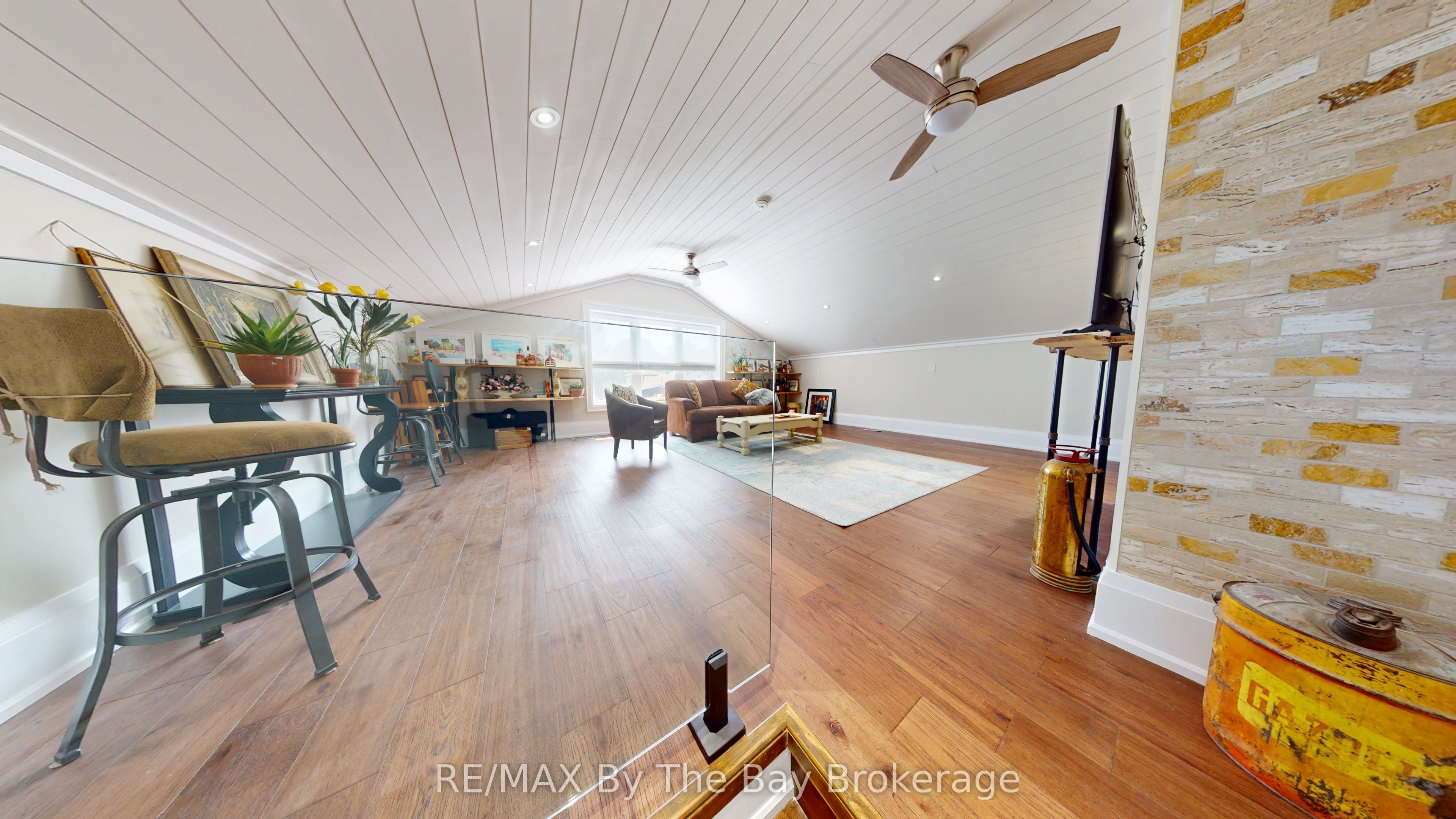 208 Thomas Street Property Photo 23