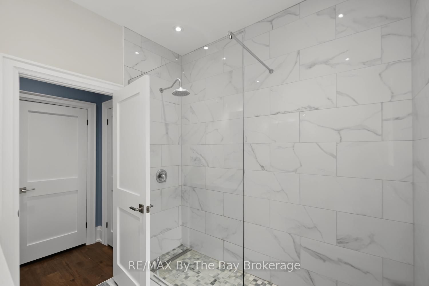 208 Thomas Street Property Photo 29