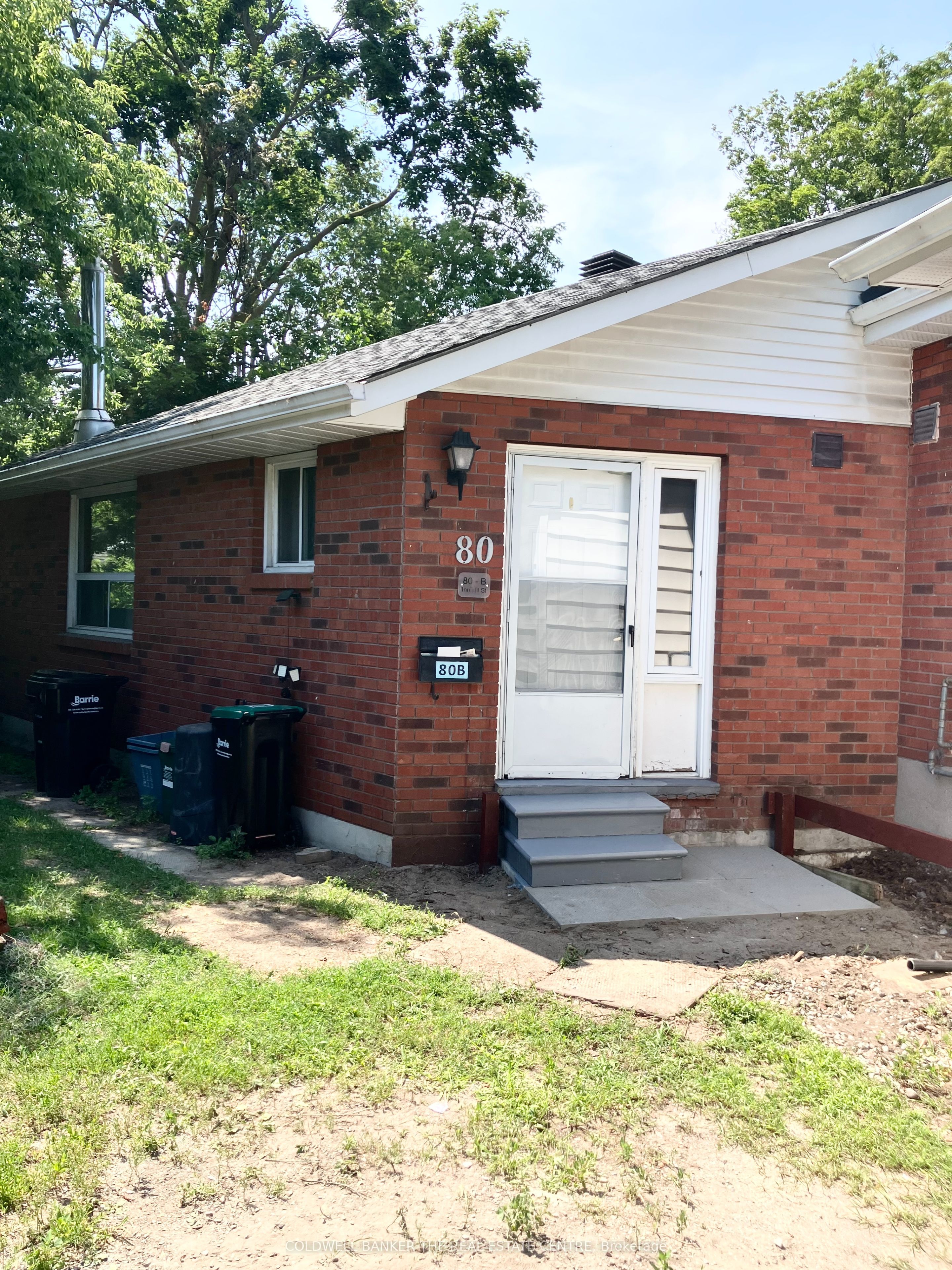 80 Innisfil Street B Property Photo 1
