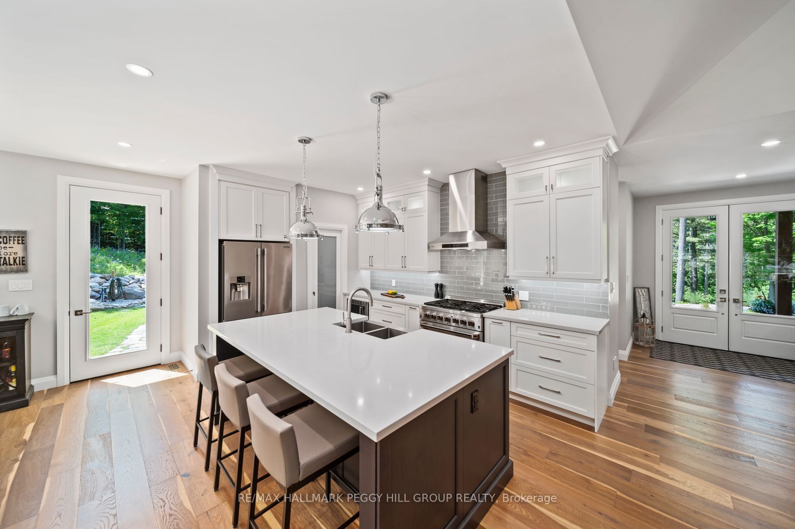 1087 Vindin Street Property Photo 7