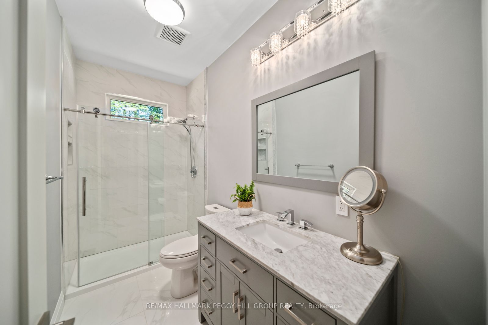 1087 Vindin Street Property Photo 15