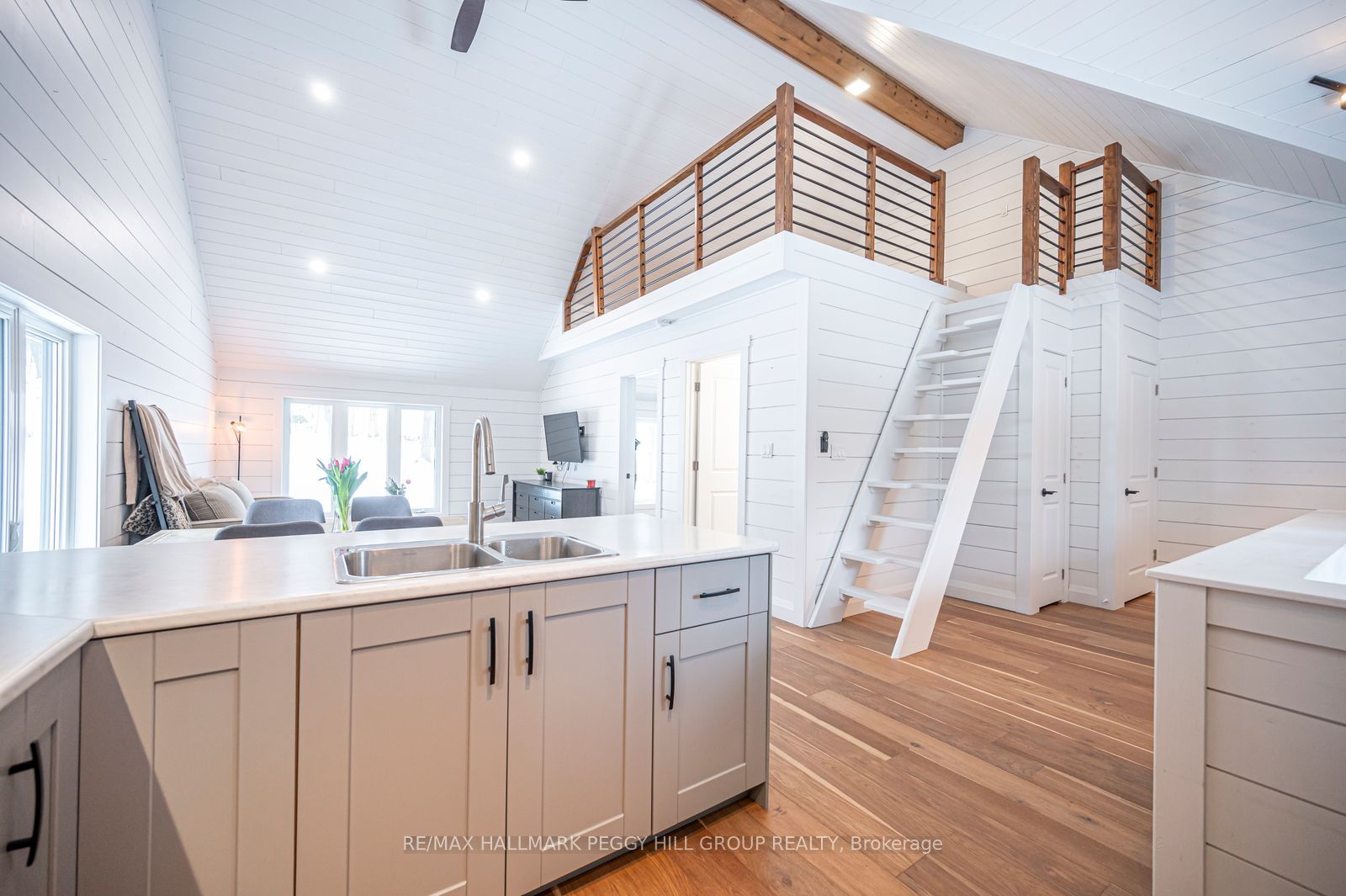 1087 Vindin Street Property Photo 22