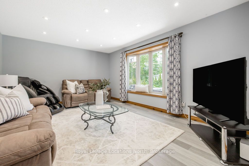 39 Mccague Street Property Photo 10