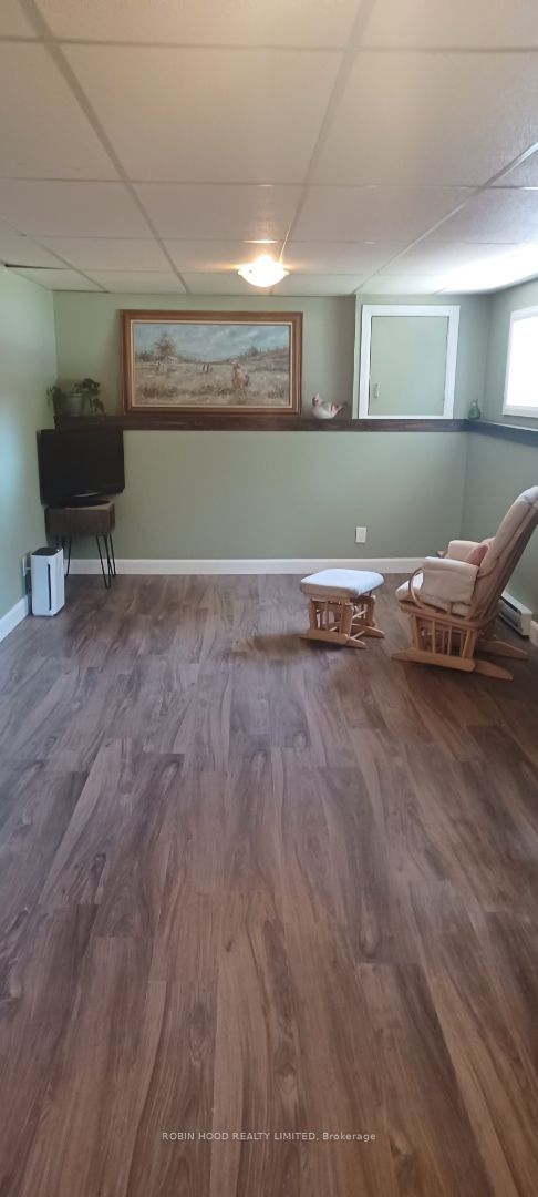 112 Borland Street E Property Photo 19