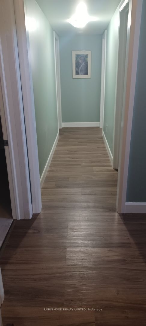 112 Borland Street E Property Photo 20