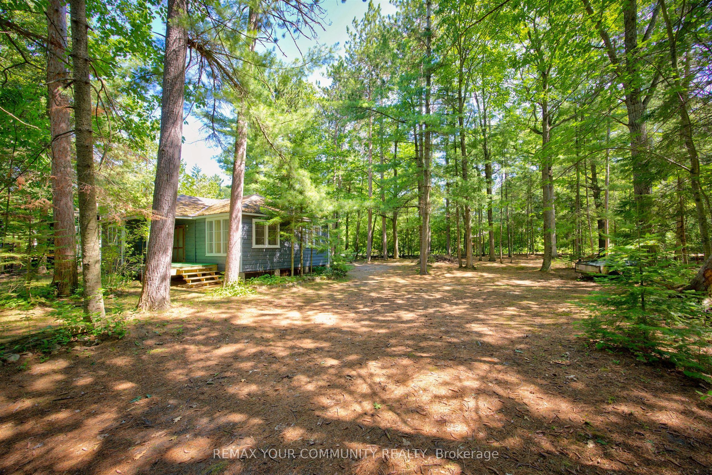 341 Tiny Beaches Road N Property Photo 5