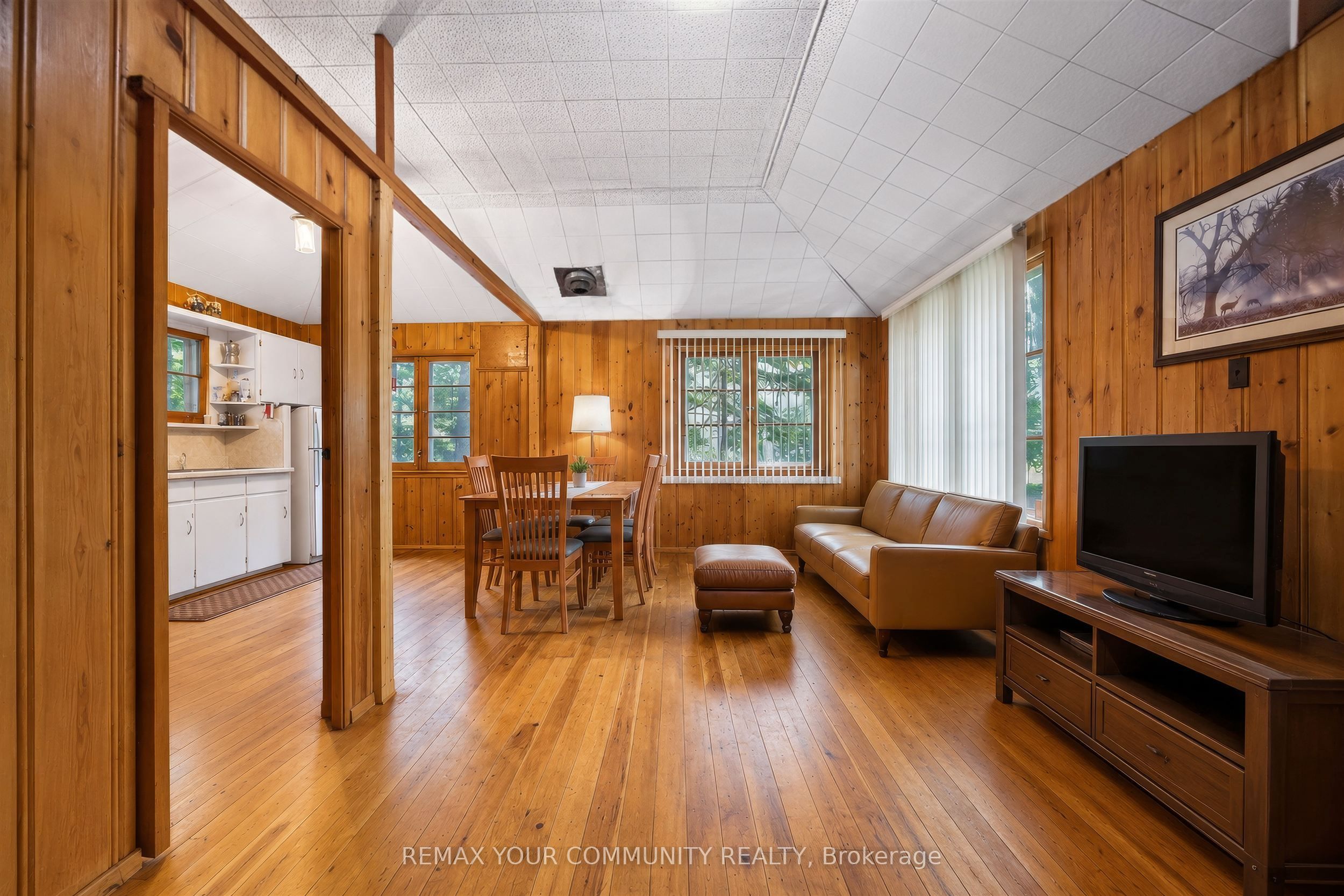 341 Tiny Beaches Road N Property Photo 14