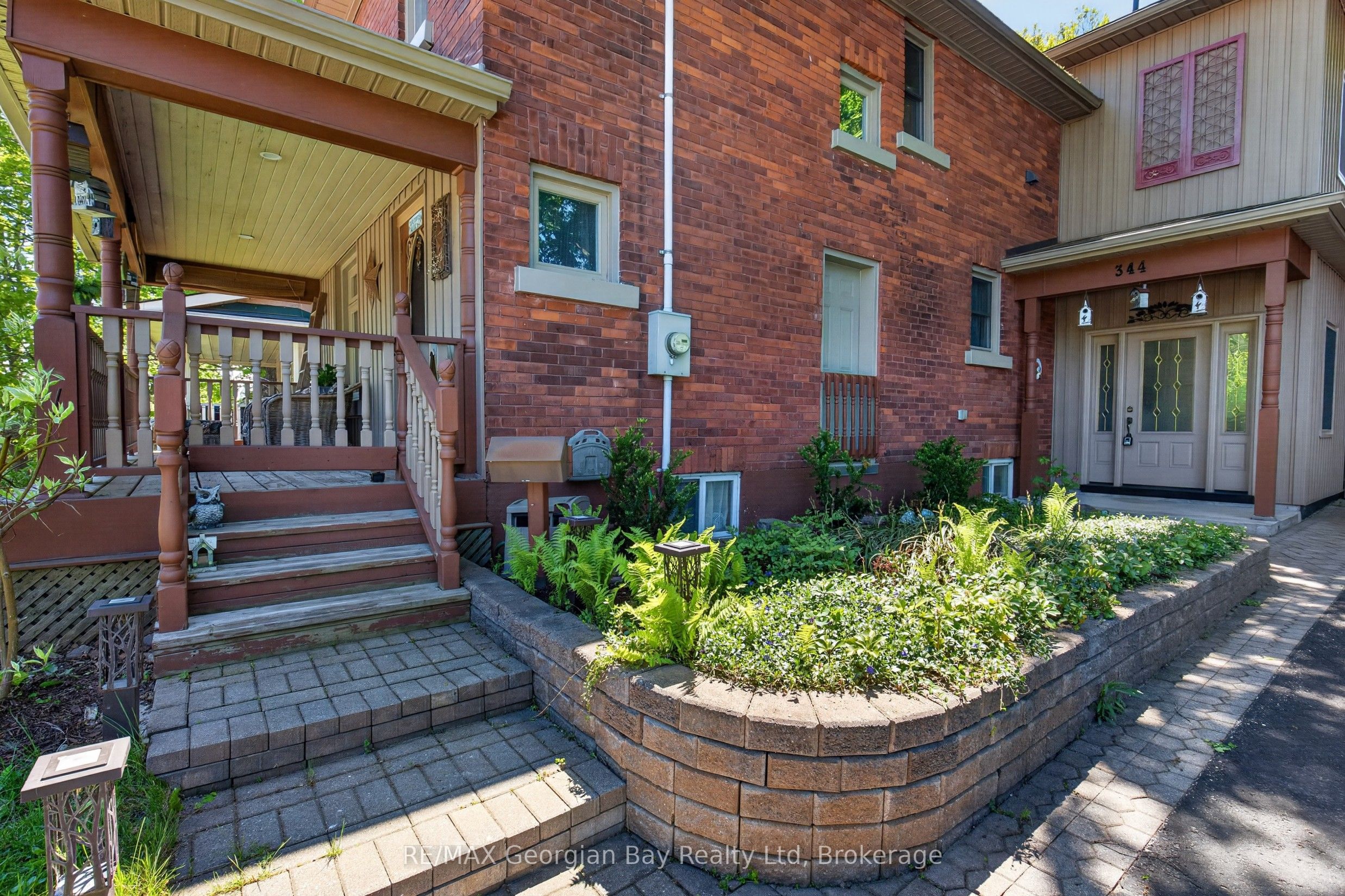 344 Fourth Street Property Photo 3