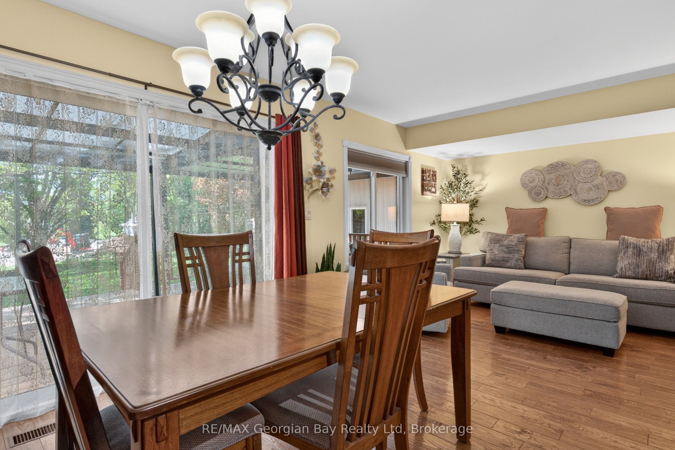 344 Fourth Street Property Photo 10