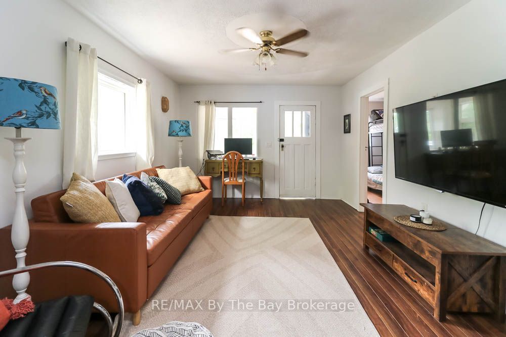 217 Dunkerron Avenue Property Photo 4