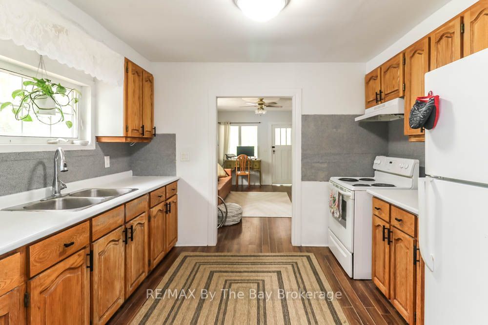217 Dunkerron Avenue Property Photo 5