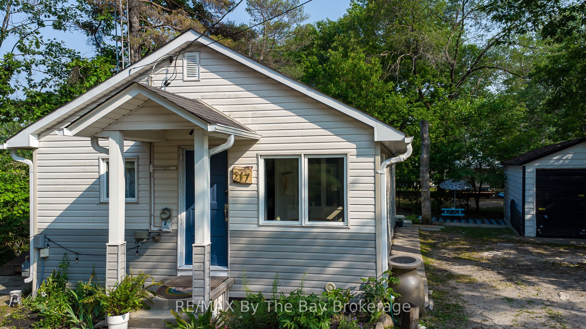 217 Dunkerron Avenue Property Photo 10