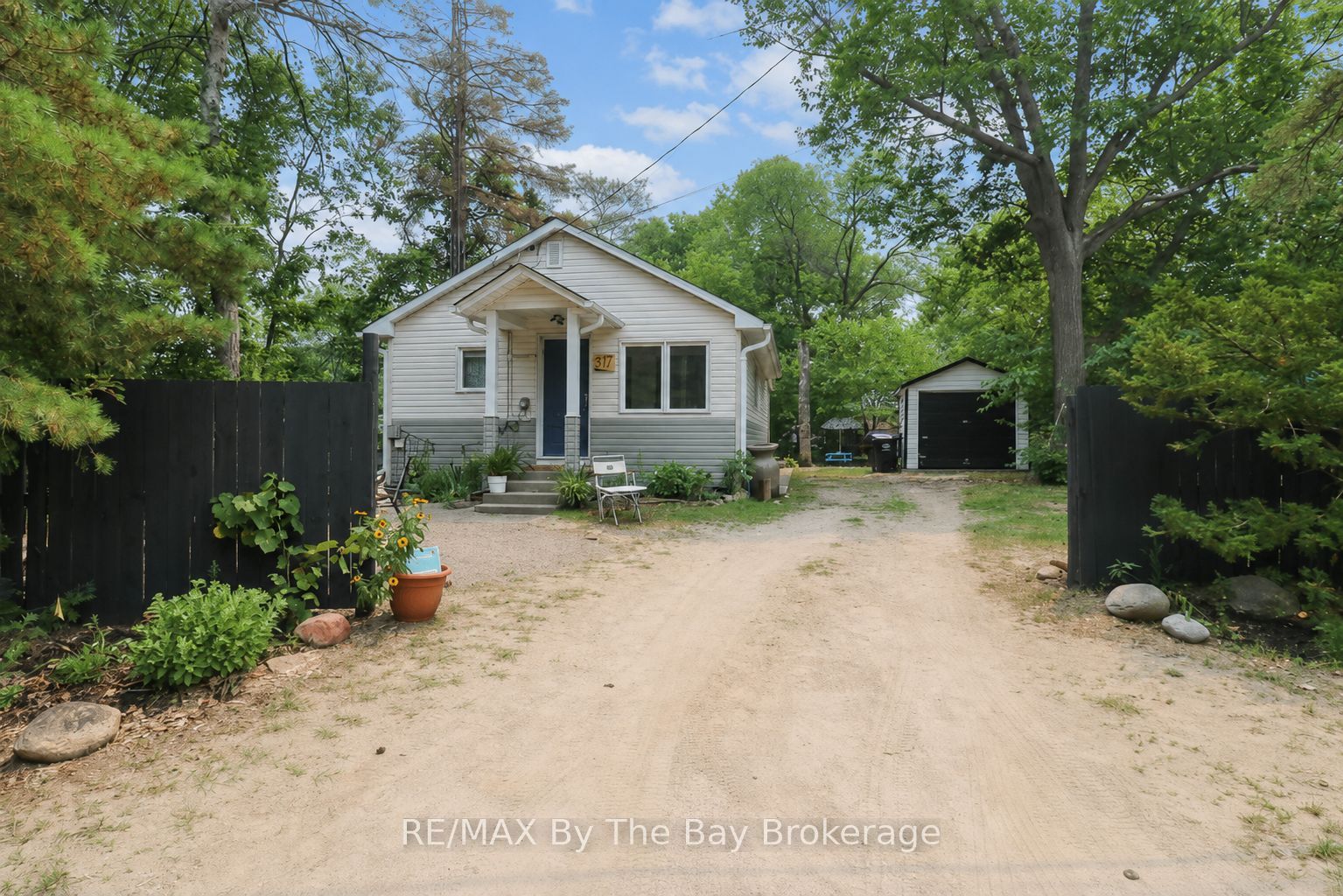 217 Dunkerron Avenue Property Photo 26