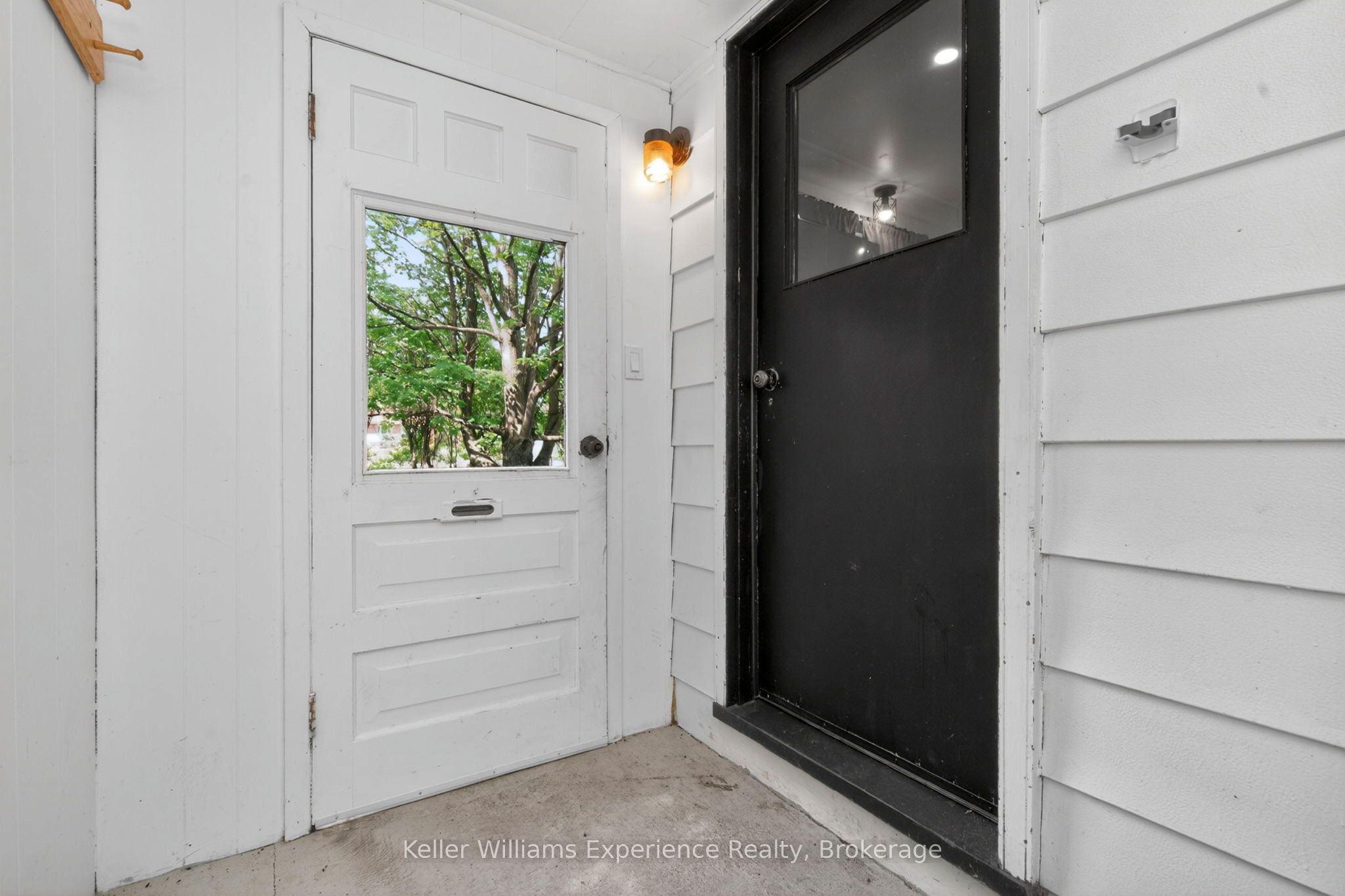 9782 Beachwood Drive Property Photo 16