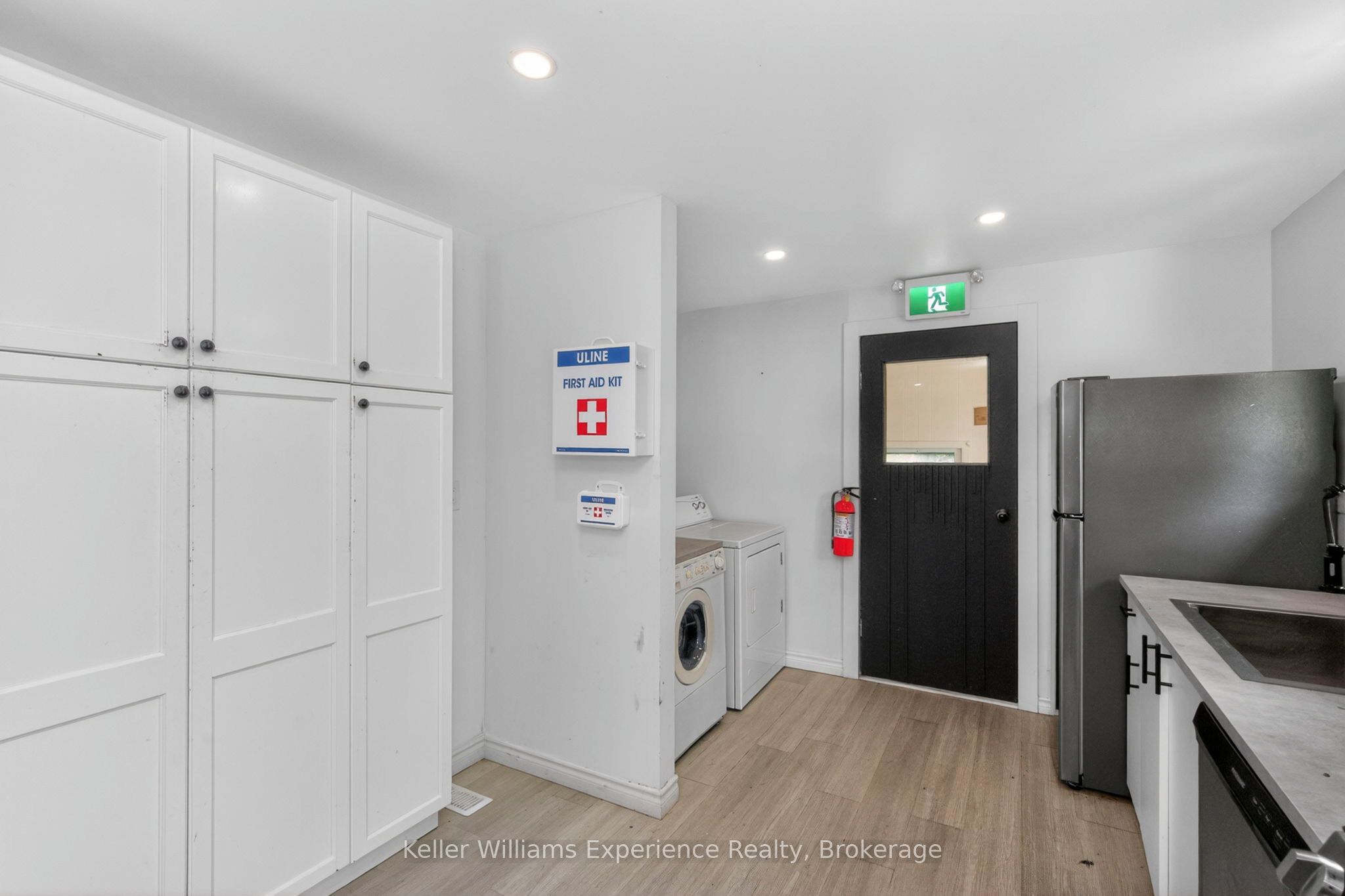9782 Beachwood Drive Property Photo 17