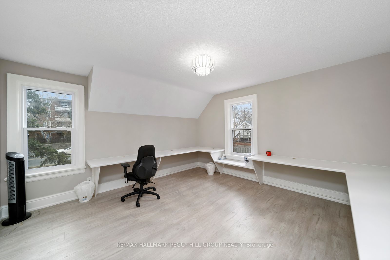 219 Bayfield Street Property Photo 7