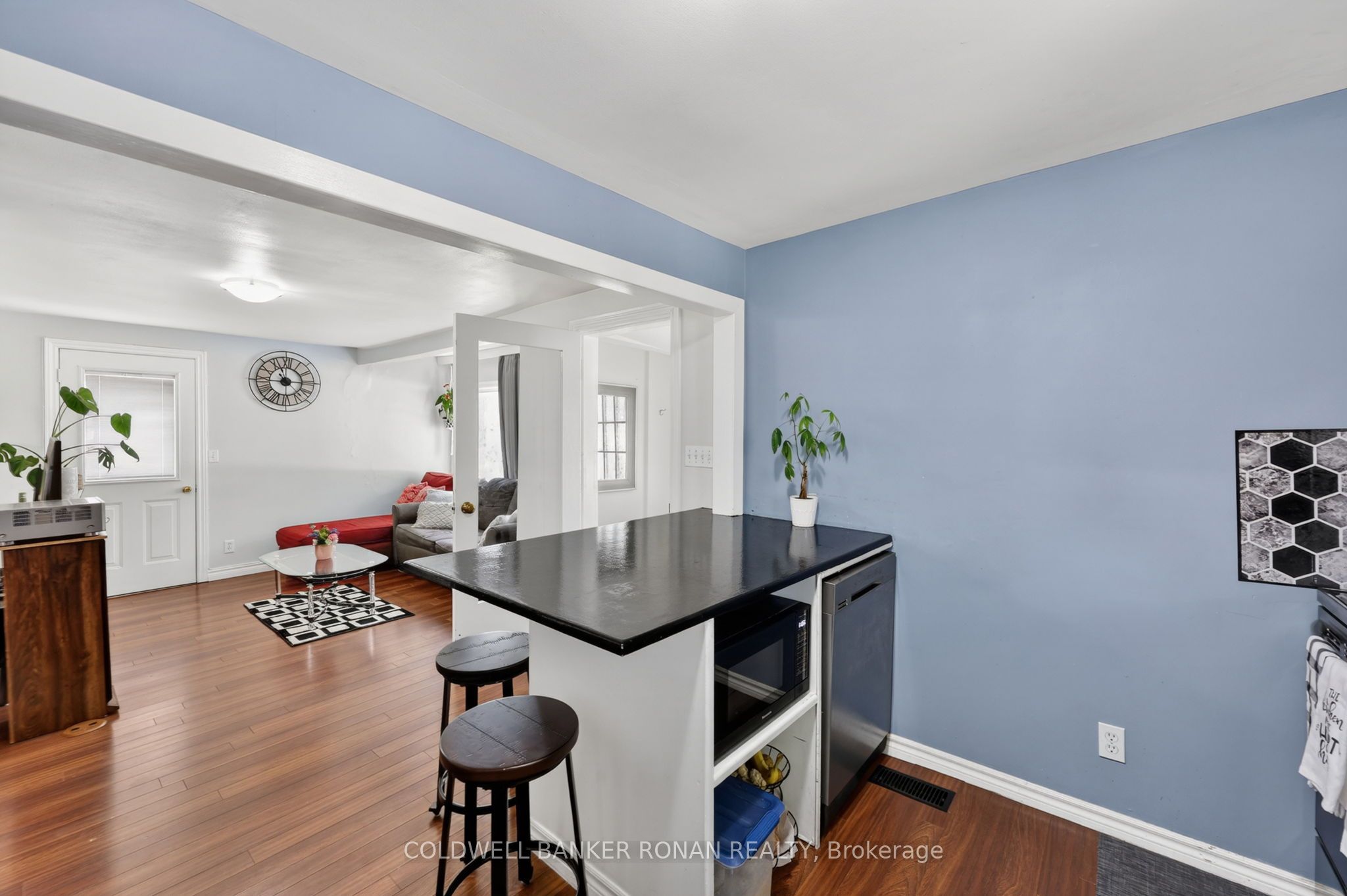 246 Weir Street Property Photo 9