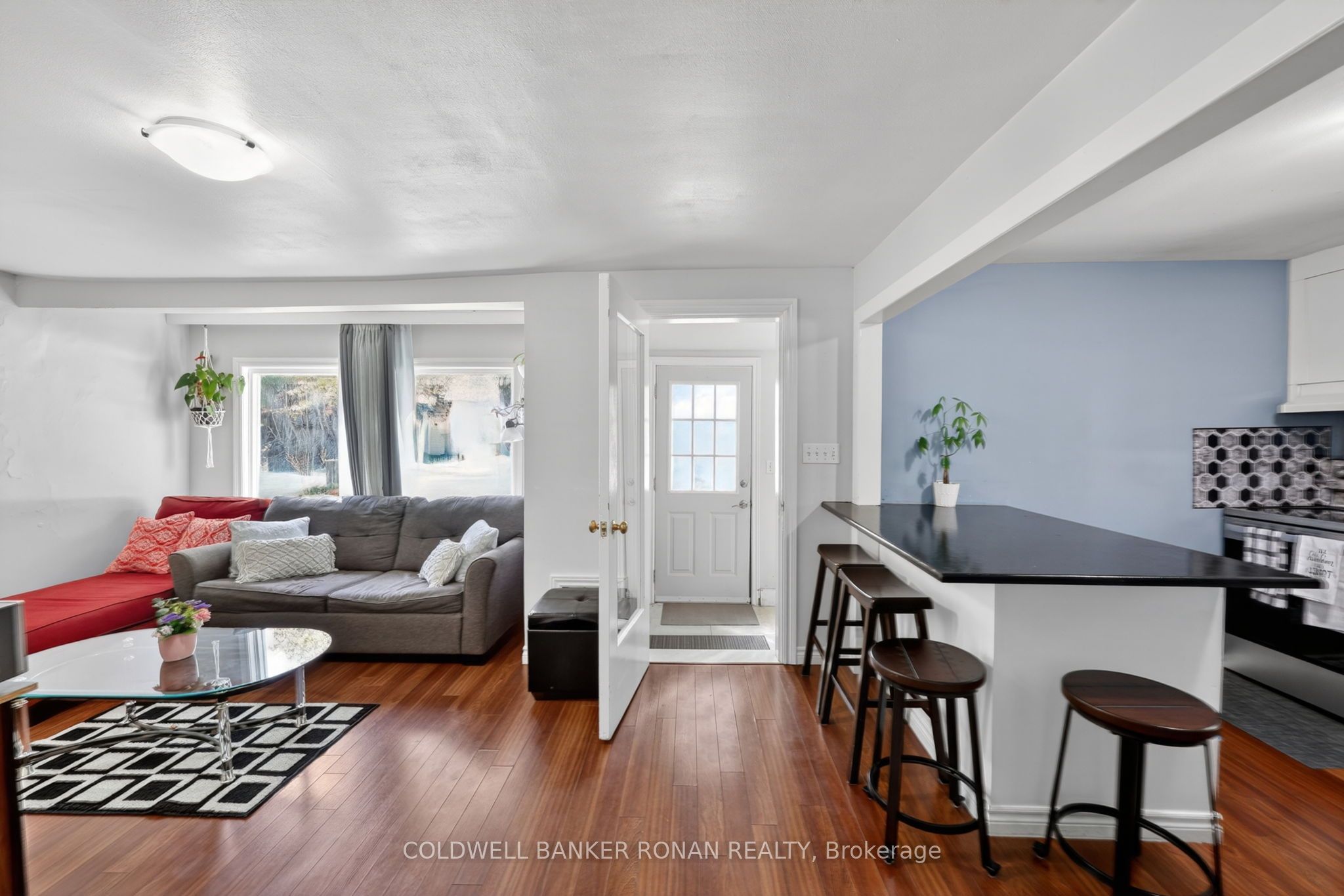 246 Weir Street Property Photo 11