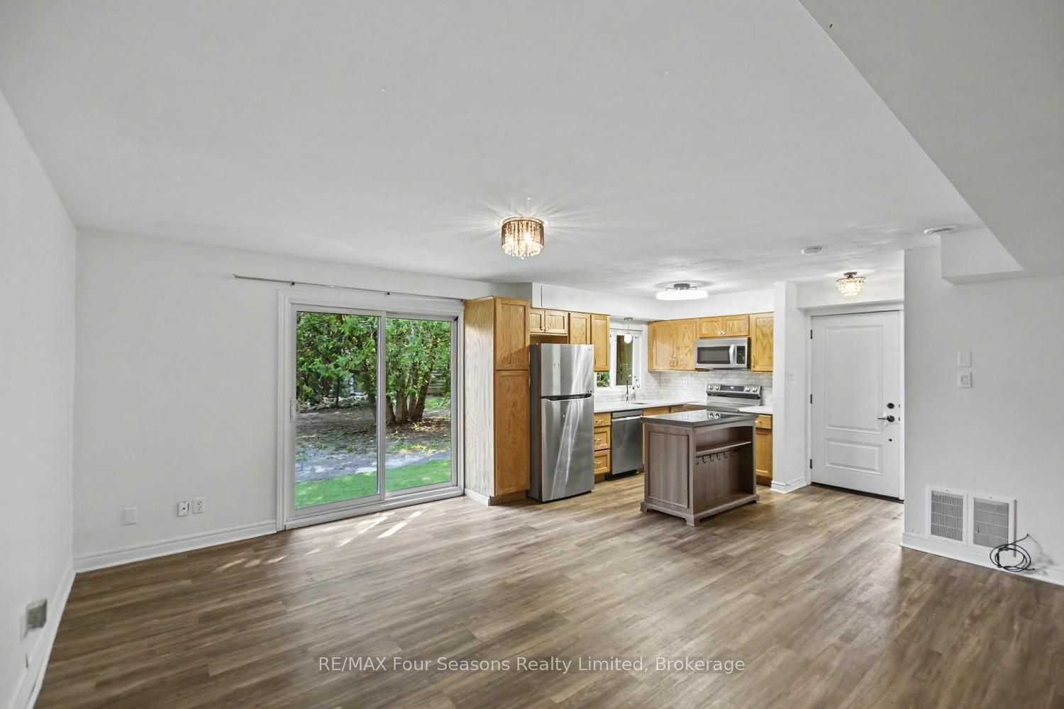 5 Dawson Drive 314 Property Photo 5