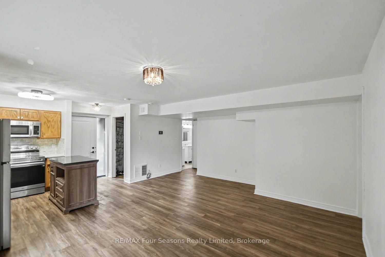 5 Dawson Drive 314 Property Photo 6