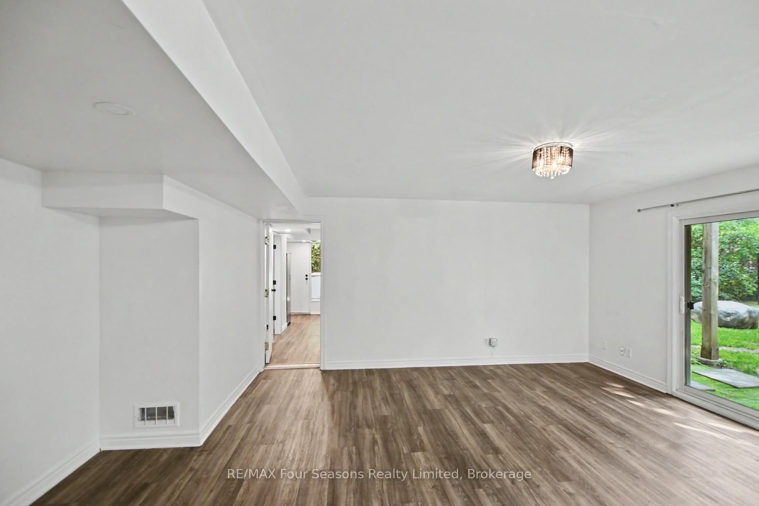 5 Dawson Drive 314 Property Photo 24