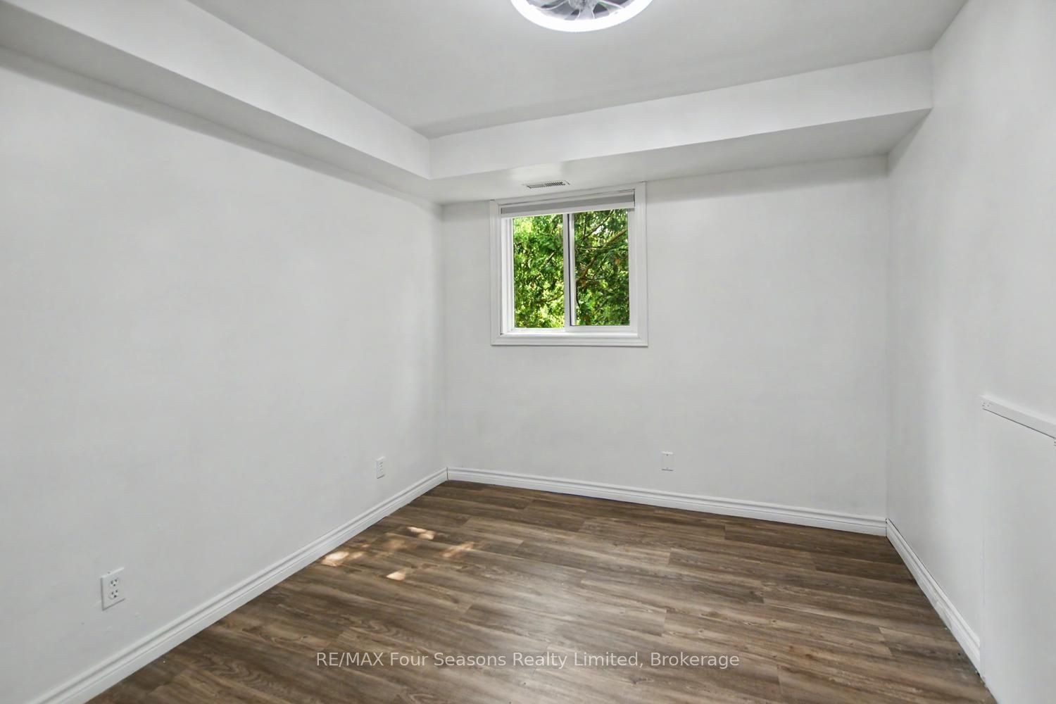 5 Dawson Drive 314 Property Photo 38