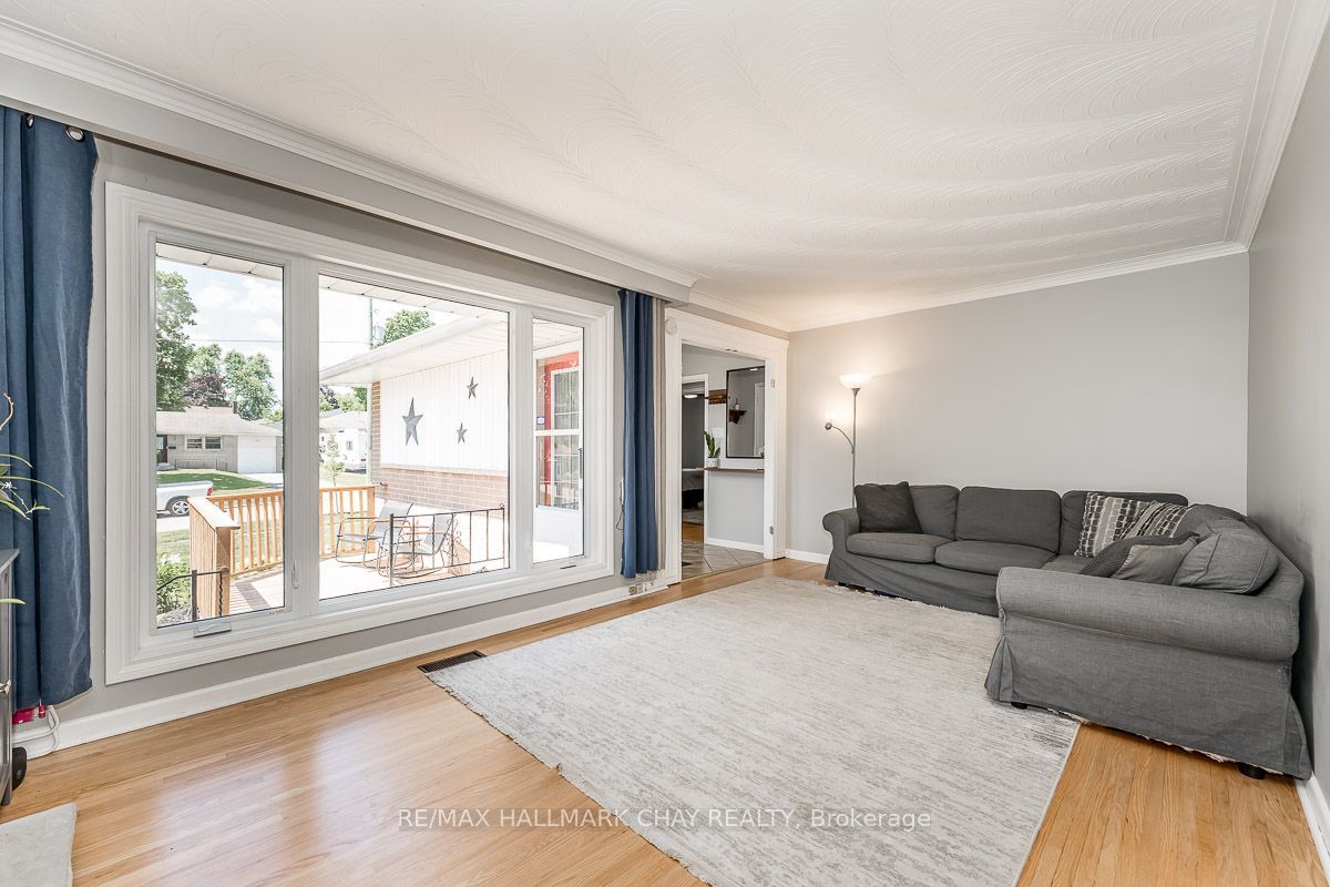 23 Downsview Drive Property Photo 9