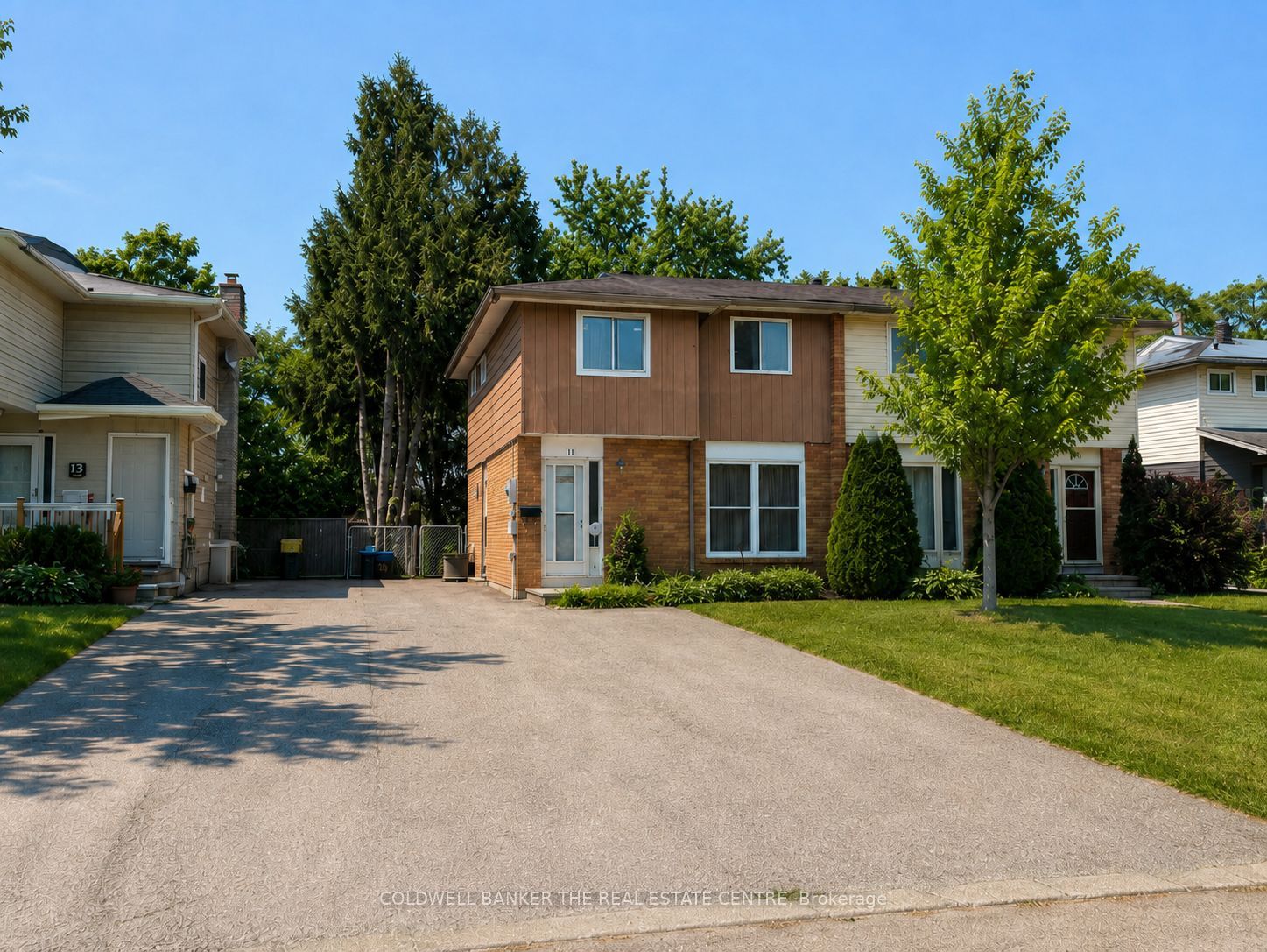 11 Chaucer Crescent Property Photo 1