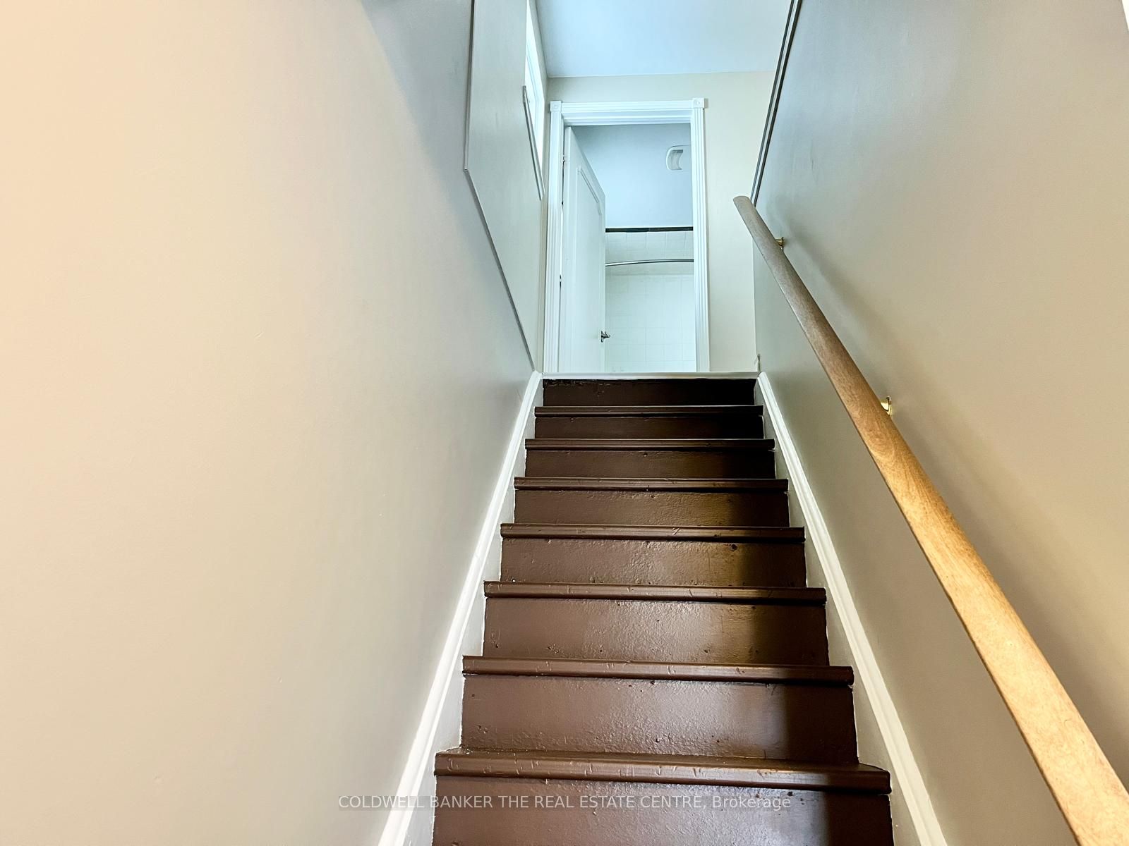 11 Chaucer Crescent Property Photo 4