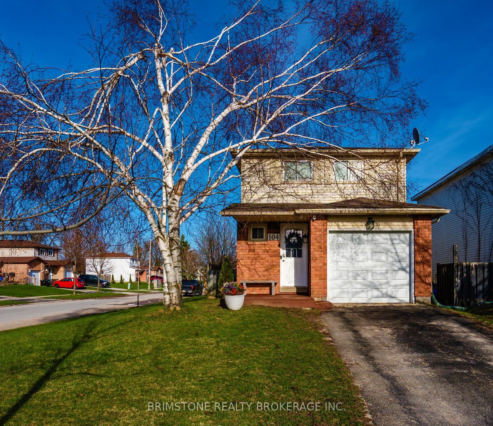 104 Hickling Trail