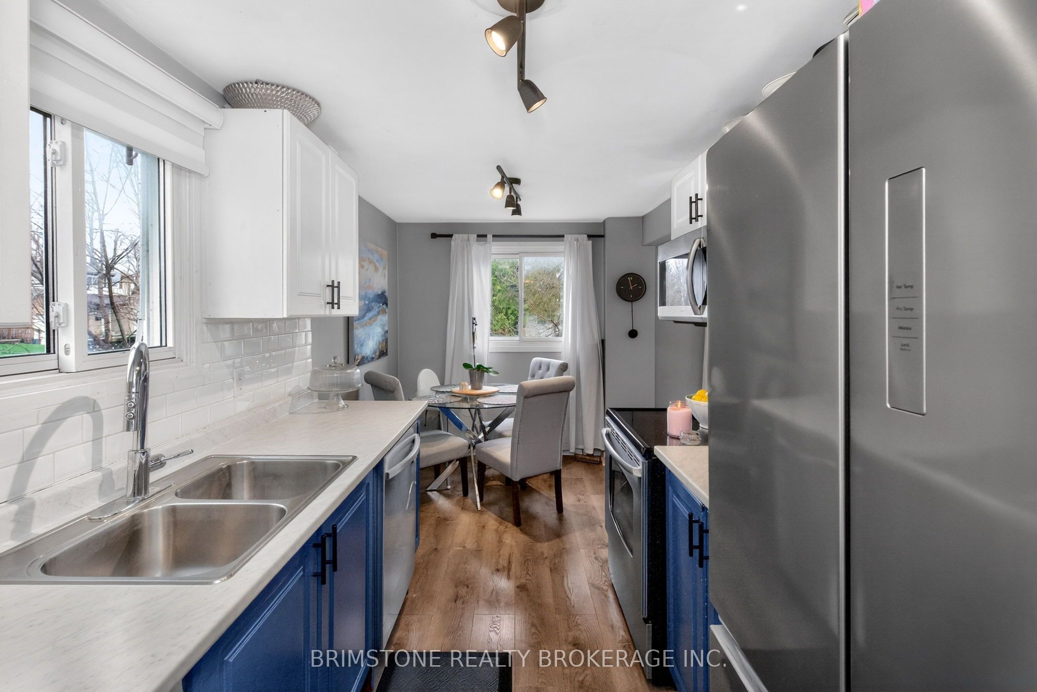 104 Hickling Trail Property Photo 11