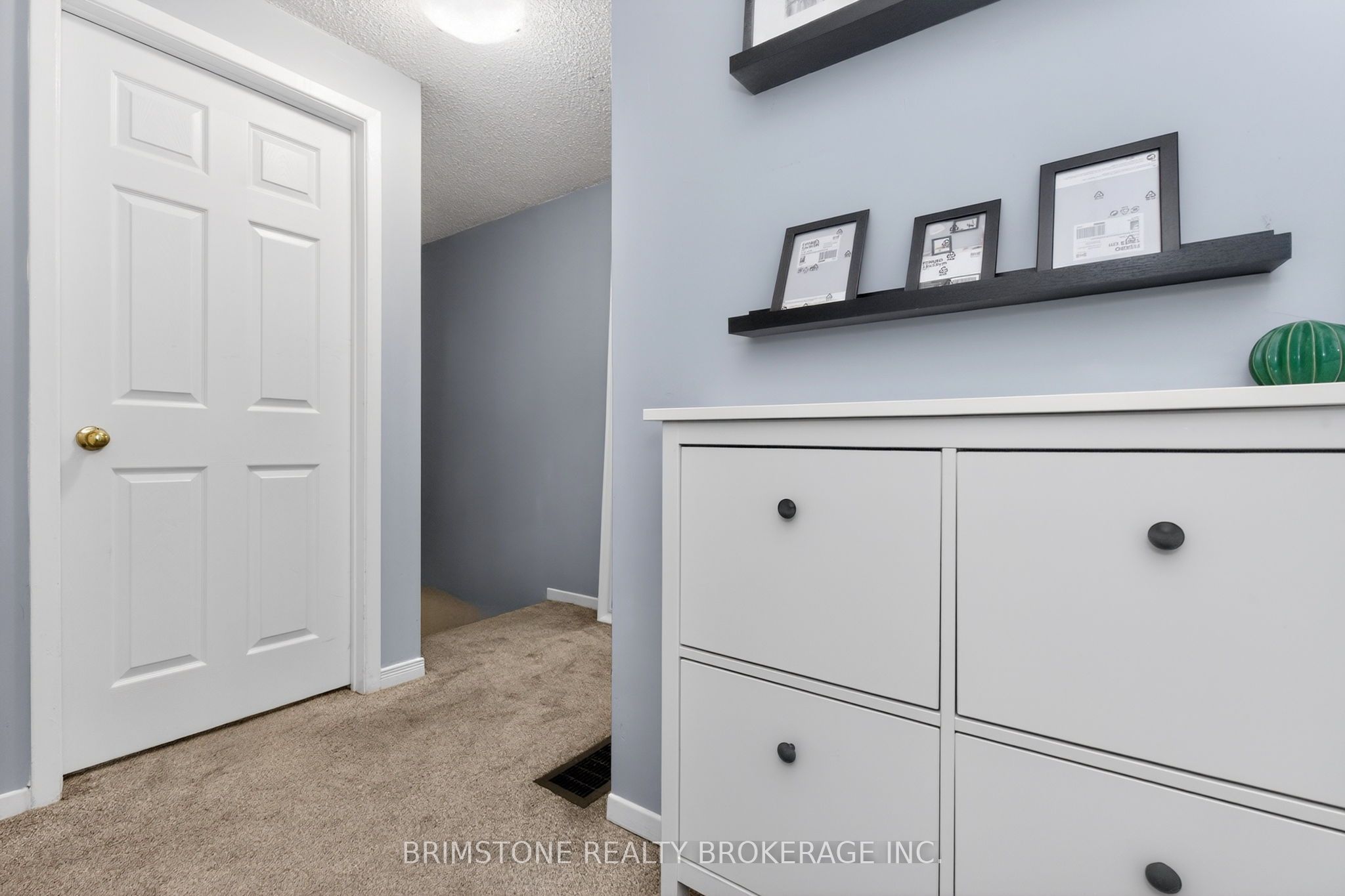 104 Hickling Trail Property Photo 37