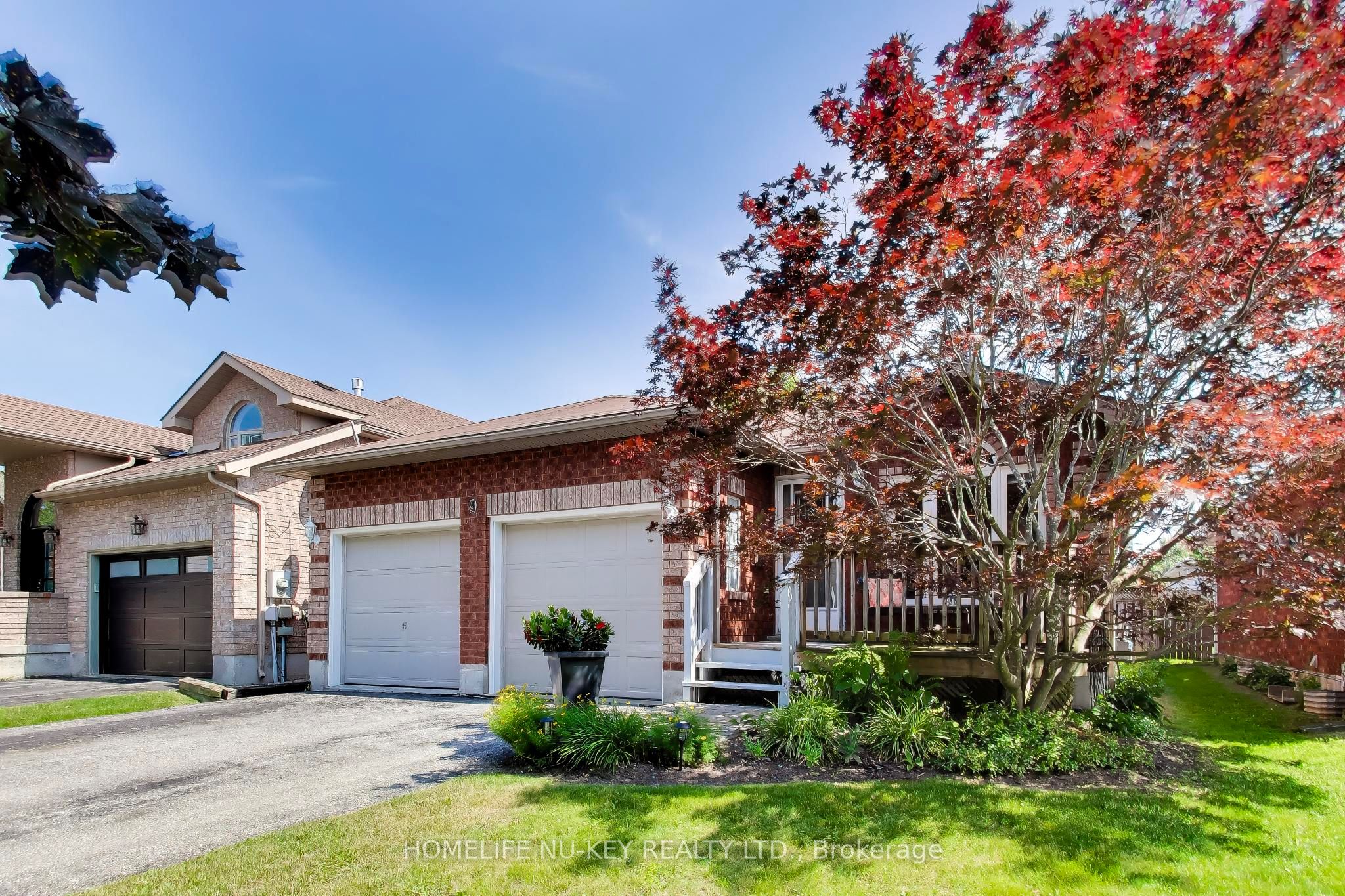 9 Monique Crescent Property Photo 2