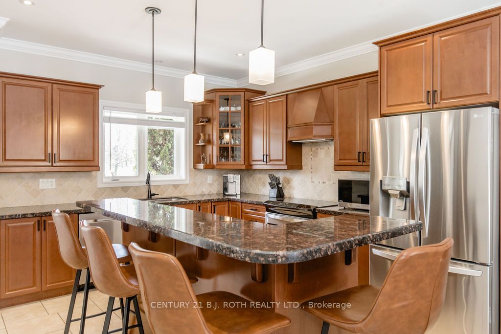 12 Lloyd Cook Drive E Property Photo 6