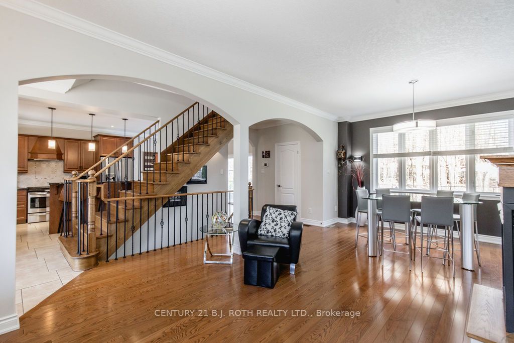 12 Lloyd Cook Drive E Property Photo 14