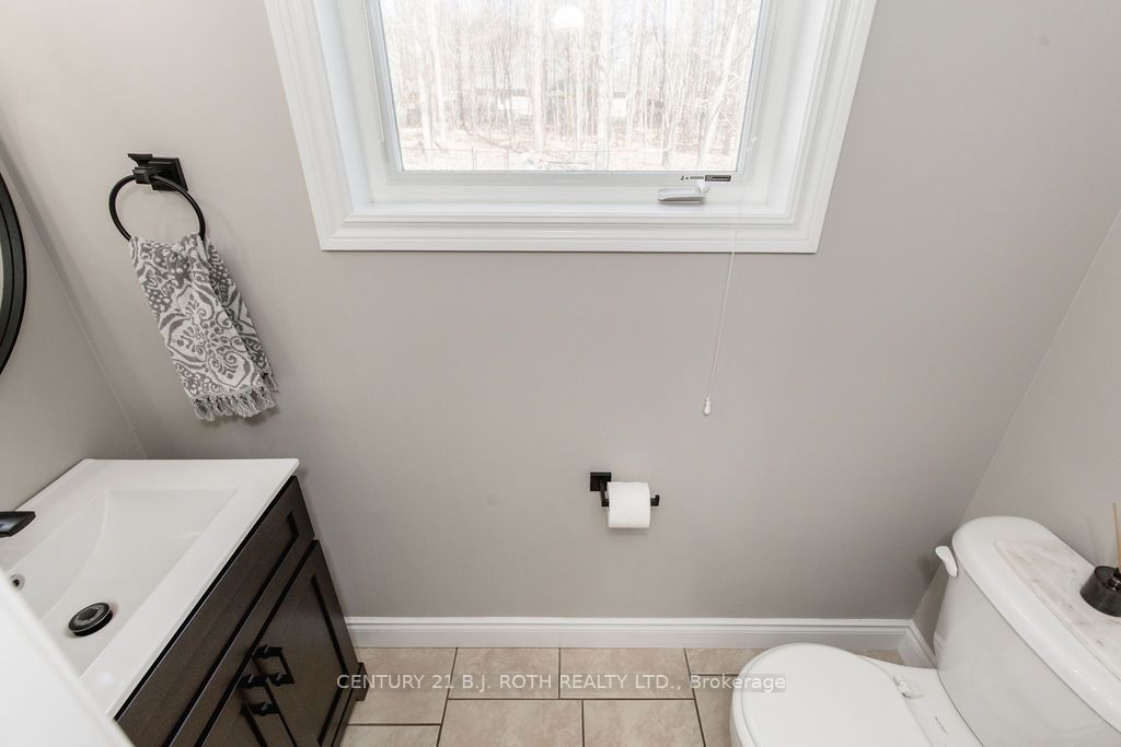 12 Lloyd Cook Drive E Property Photo 16