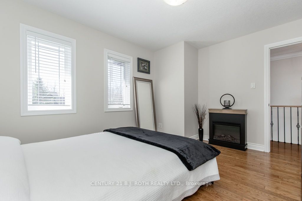 12 Lloyd Cook Drive E Property Photo 27