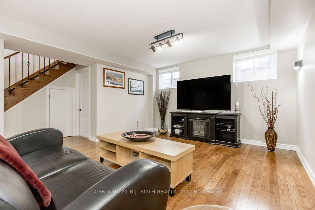 12 Lloyd Cook Drive E Property Photo 33