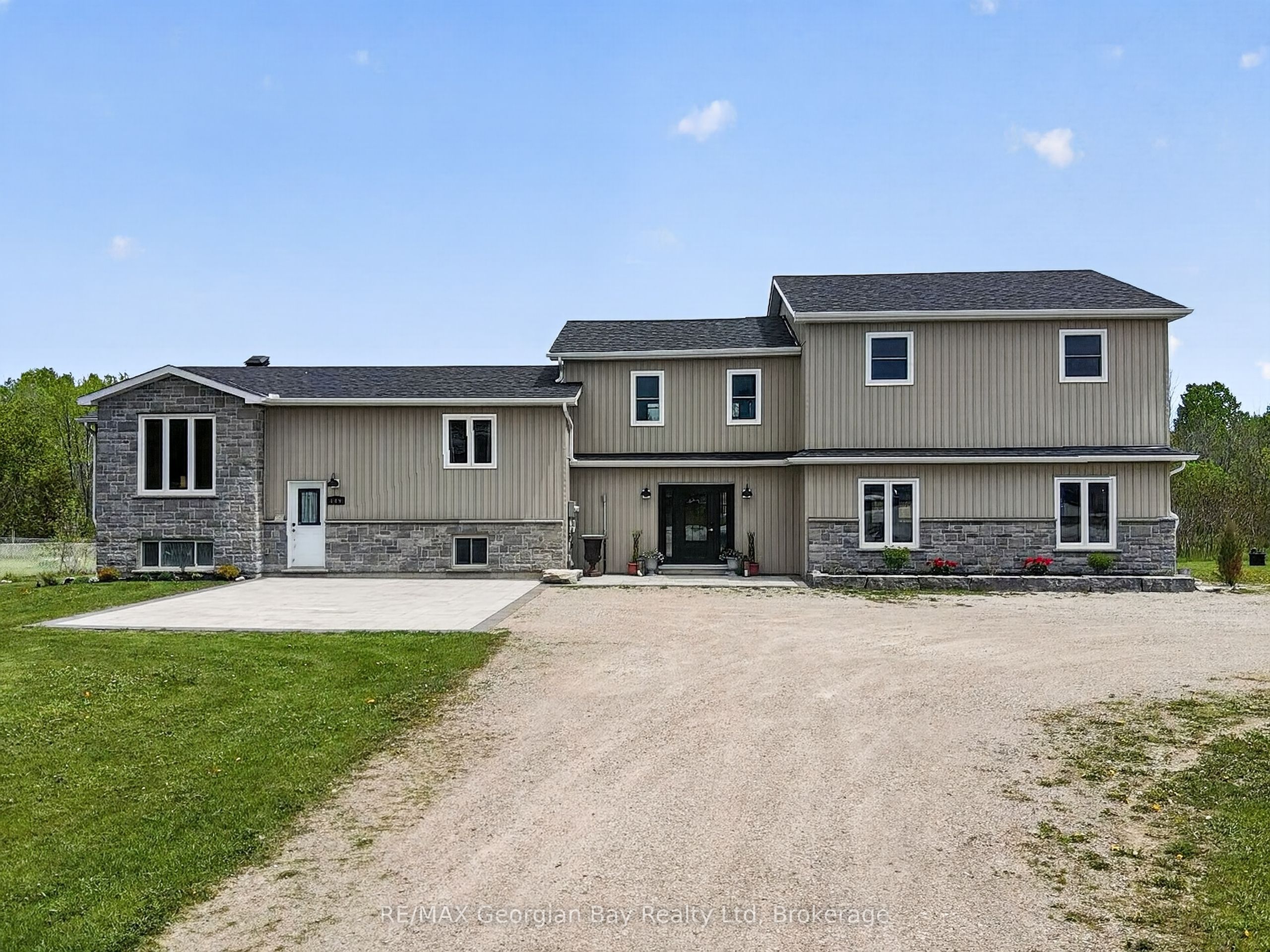 449 Park Street Property Photo 1