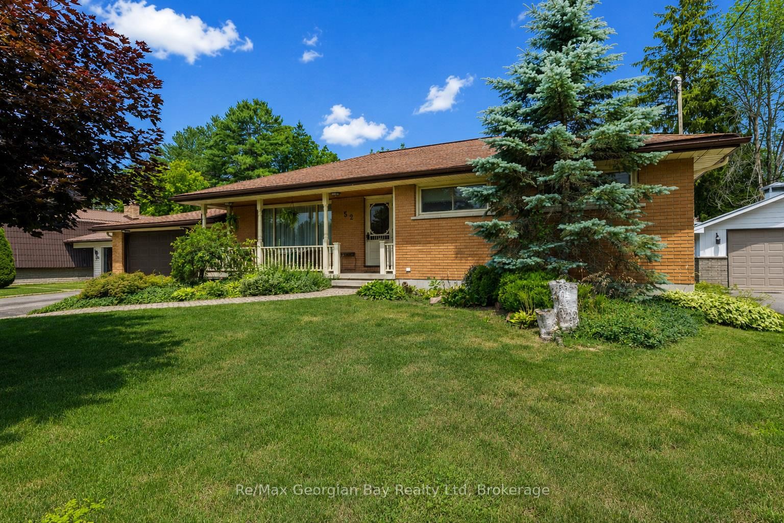 52 Gray Street Property Photo 2