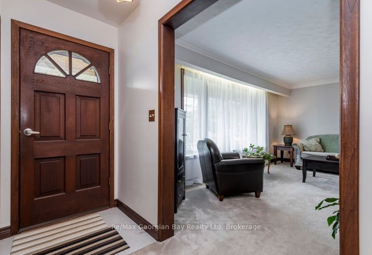 52 Gray Street Property Photo 3