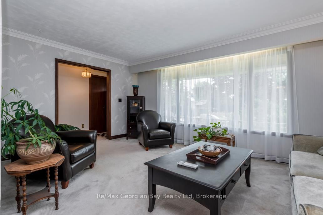 52 Gray Street Property Photo 5