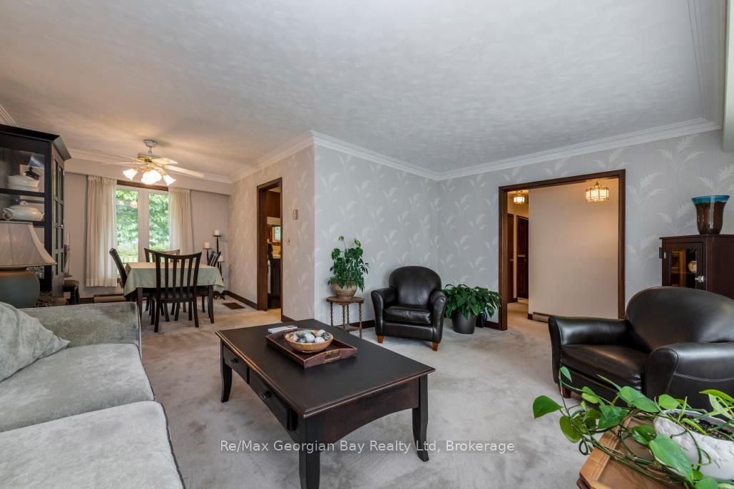 52 Gray Street Property Photo 6