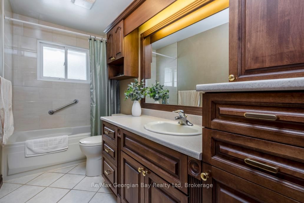 52 Gray Street Property Photo 17