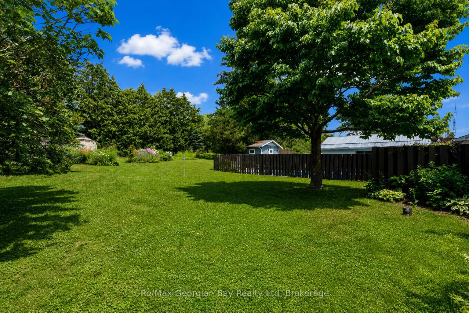 52 Gray Street Property Photo 27