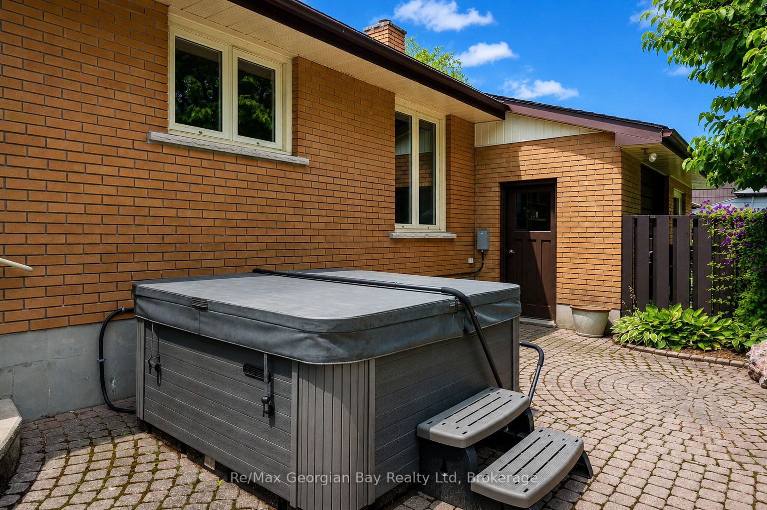 52 Gray Street Property Photo 35