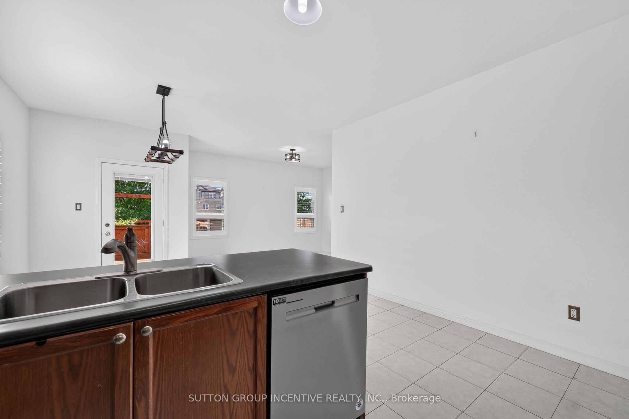 116 Sun King Crescent Property Photo 26