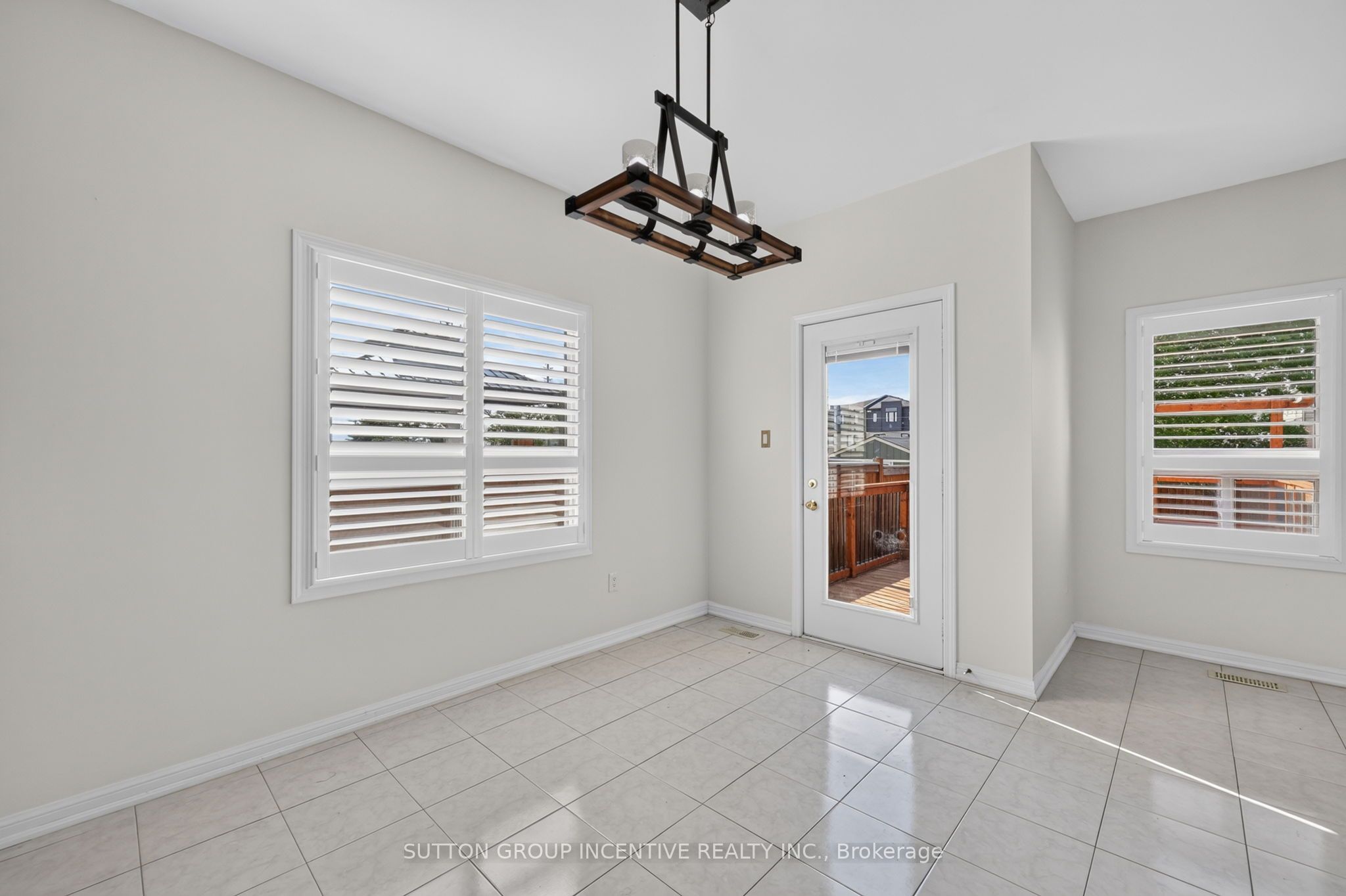 116 Sun King Crescent Property Photo 27