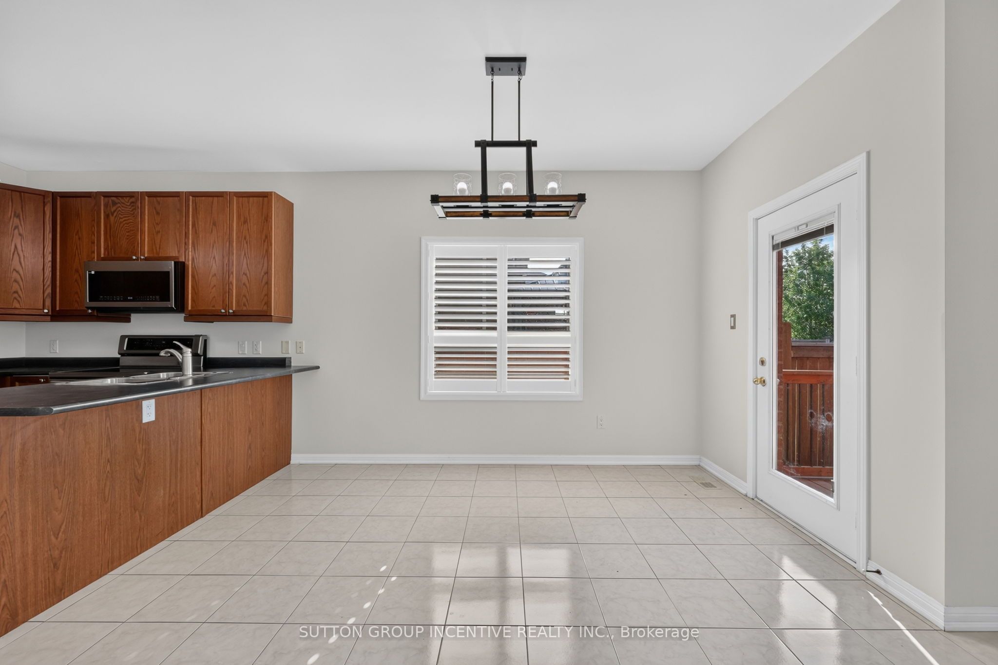 116 Sun King Crescent Property Photo 28