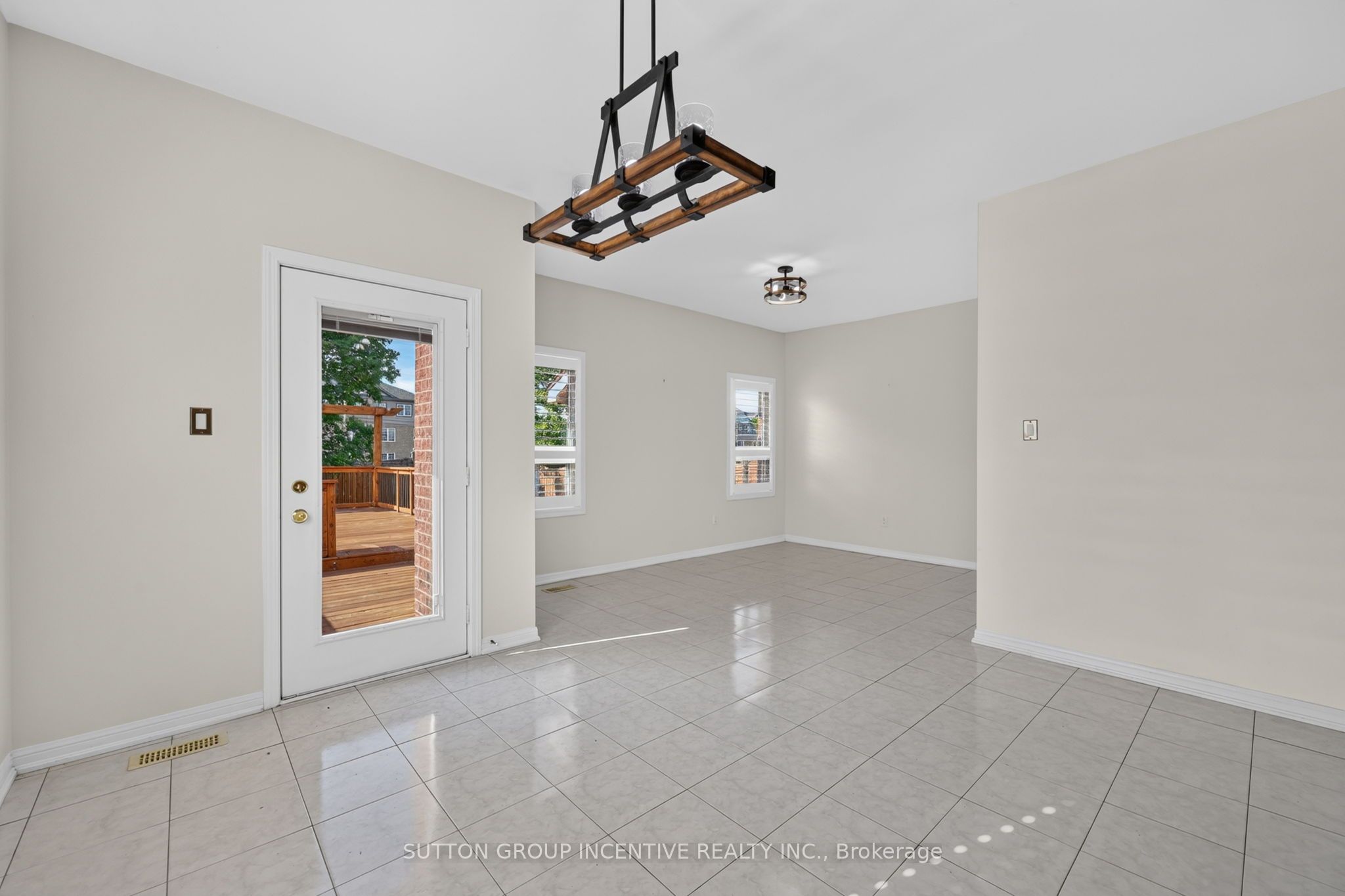 116 Sun King Crescent Property Photo 31